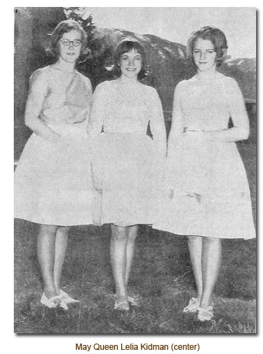 Lelia Kidman, 1965 May Queen (center).