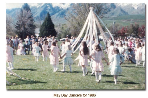 Mendon May Day Dancers for 1986.