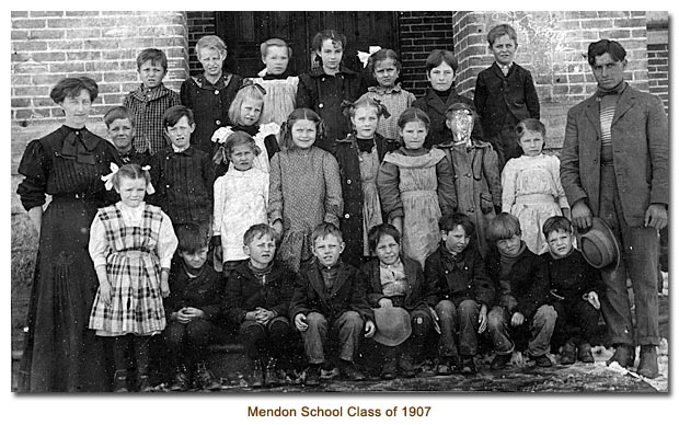 Mendon School Class of 1907